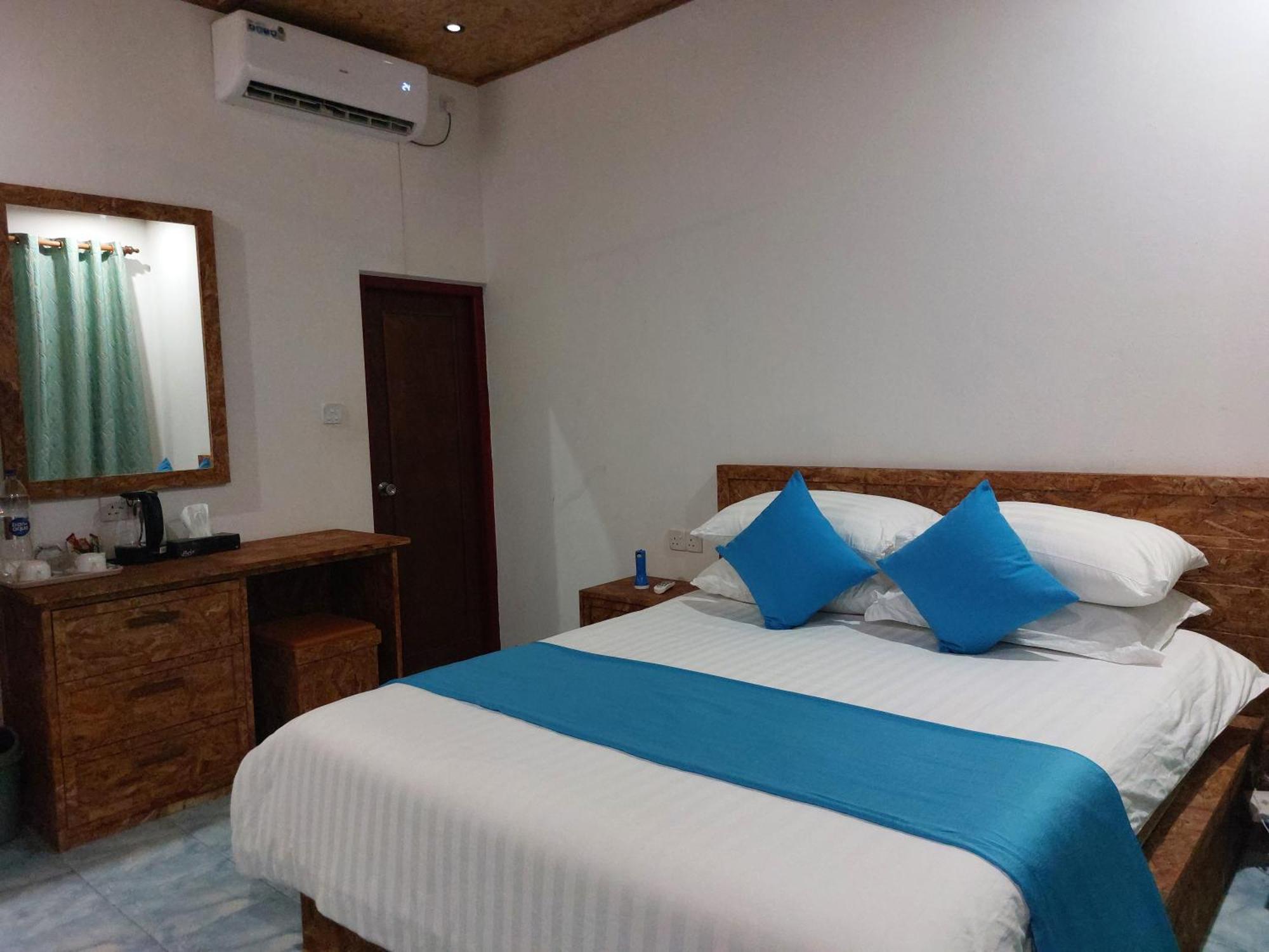 Emzaz Blue Lagoon Ugoofaaru Extérieur photo
