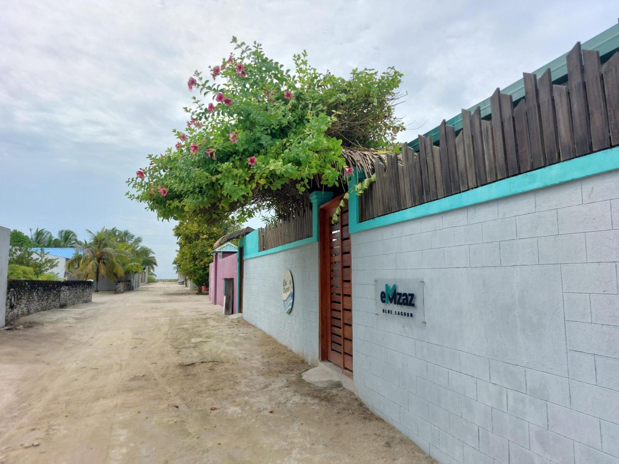 Emzaz Blue Lagoon Ugoofaaru Extérieur photo